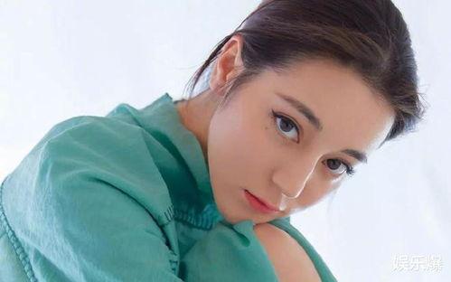 迪丽热巴吃瓜娱乐